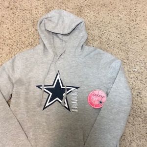 NWT Women’s Dallas cowboys sweatshirt